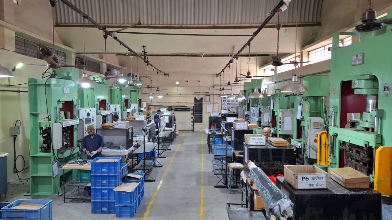 Natraj Moulds moulding floor with hydraulic presses